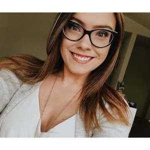 Meet your Posher, Casey